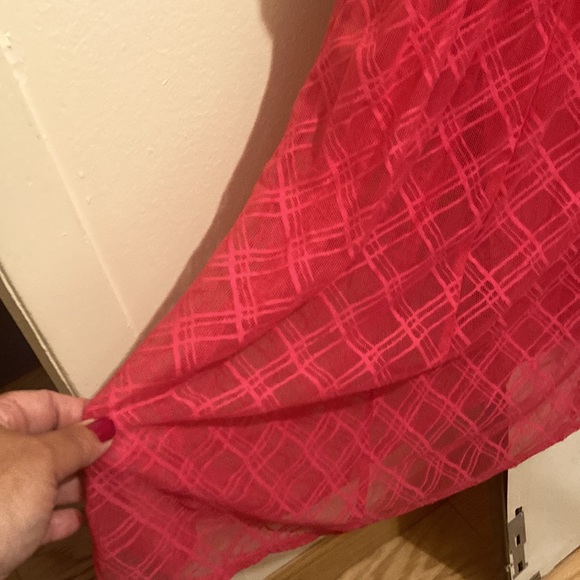 22/24 Fuchsia and Black Lingerie built in wired bra and sheer bottom one piece - Picture 4 of 4